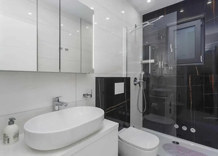 Apartman Luxury Beachfront Krk With Terrace - One Bedroom With Terrace *