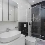 Apartmán Luxury Beachfront Krk With Terrace - One Bedroom With Terrace *
