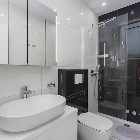 Lejlighed Luxury Beachfront Krk With Terrace - One Bedroom With Terrace *